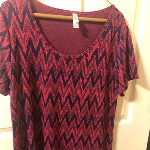 LuLaRoe Xl shirt classic tee pink purple